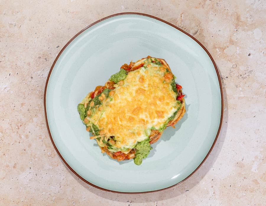 Gratinado de verdura, patata y pesto